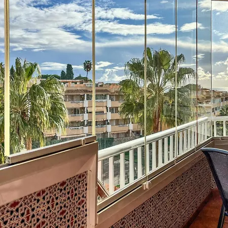 2 Bedroom Lovely In Appartamento Fuengirola