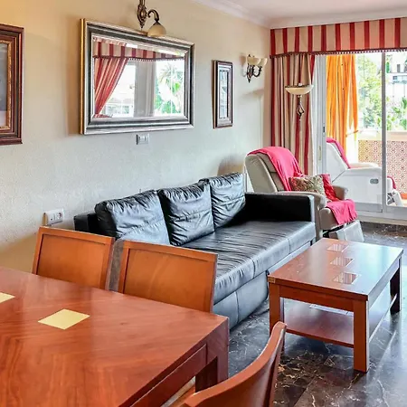 Appartamento 2 Bedroom Lovely In Fuengirola